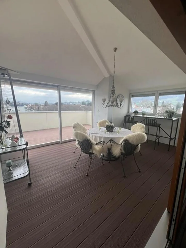 Appartement familial de rêve de 6,5 pièces avec 200m², terrasse & vue sur les Alpes - Sandgasse 15, Reinach AG