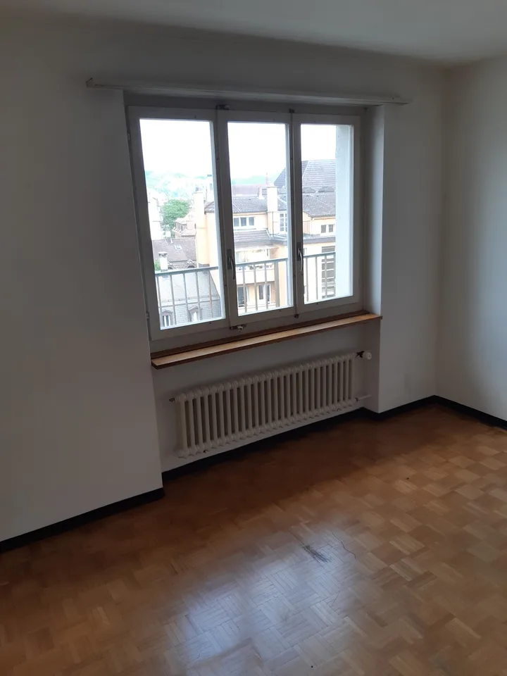Zentral gelegene, helle 2-Zimmer-Wohnung mit Balkon