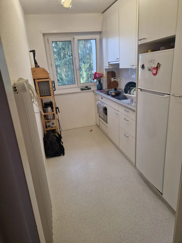 Sonnige 2.5-Zimmer-Wohnung mit Balkon in 8617 Mönchaltorf