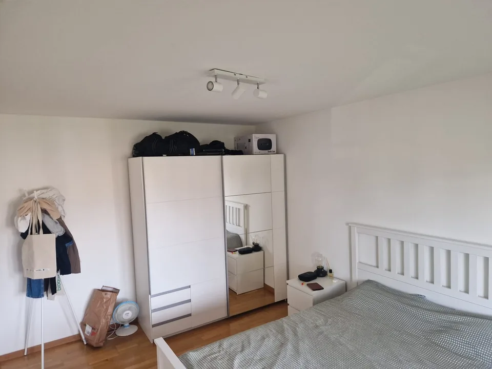 Sonnige 2.5-Zimmer-Wohnung mit Balkon in 8617 Mönchaltorf