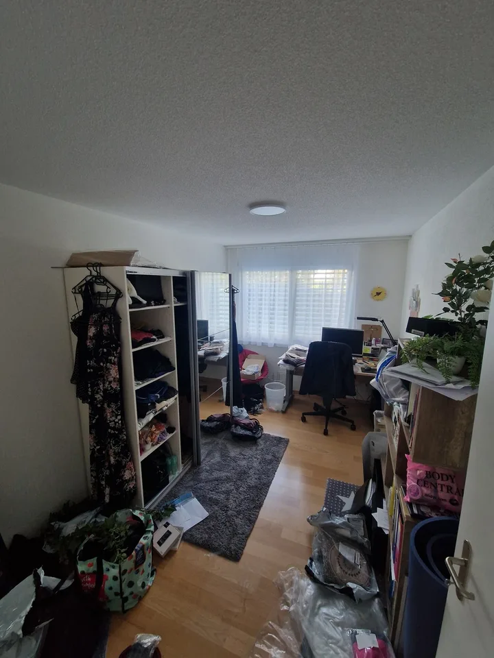 Nachmieter per 1.11.26 für helle 3,5 Zimmerwohnung im EG mit sonniger Terrasse