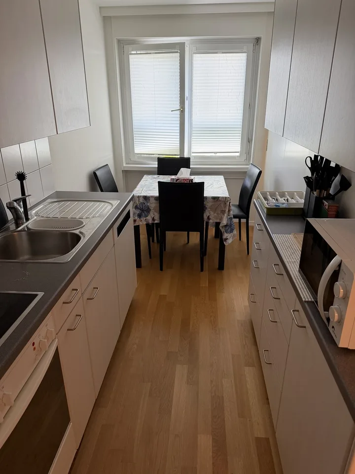 ZIMMER ZU VERMIETEN ZUMIKON 30/03/2027