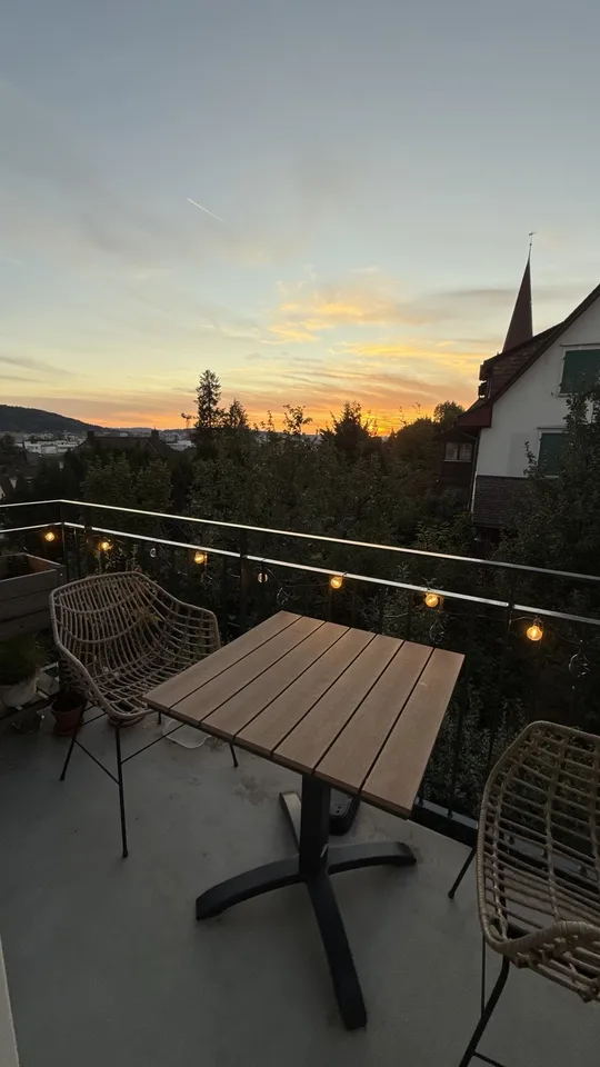 Moderne 2.5-Zimmer-Wohnung (57 m²) mit Balkon und ruhiger Lage, 10 Min. zu Oerlikon