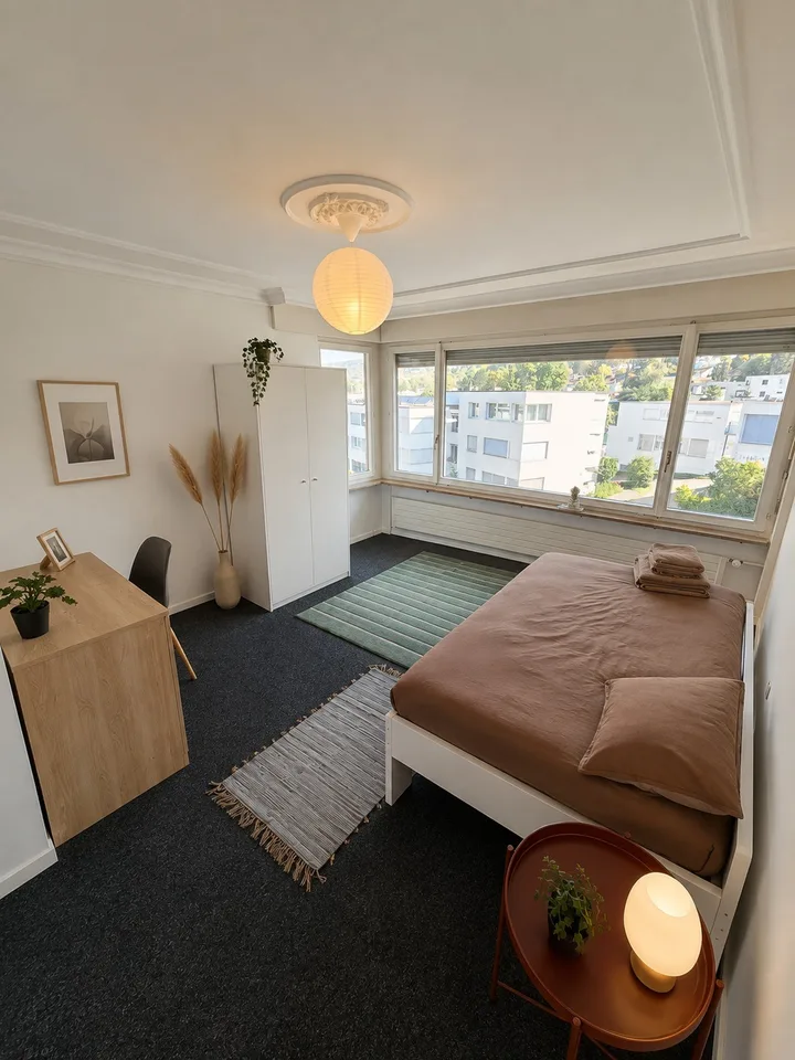 Luxuriöses WG-Living in Zollikon – frisch renovierte Wohnung mit 4 Zimmern Gustav-Maurer-Strasse, 8702 Zollikon