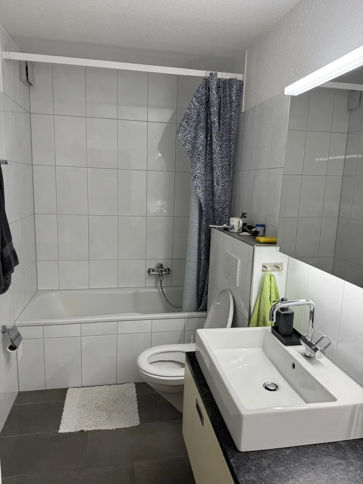 11.7m²-WG-Zimmer in 4-Zimmer-Wohnung (110 m²) in Fislisbach zur Untermiete