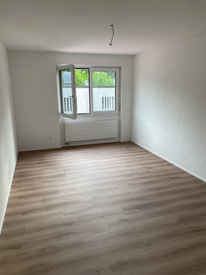 Grosszügige kernsanierte 3.5-Zimmer-Wohnung | 105 m² | 3 Min. zum Bahnhof Wädenswil