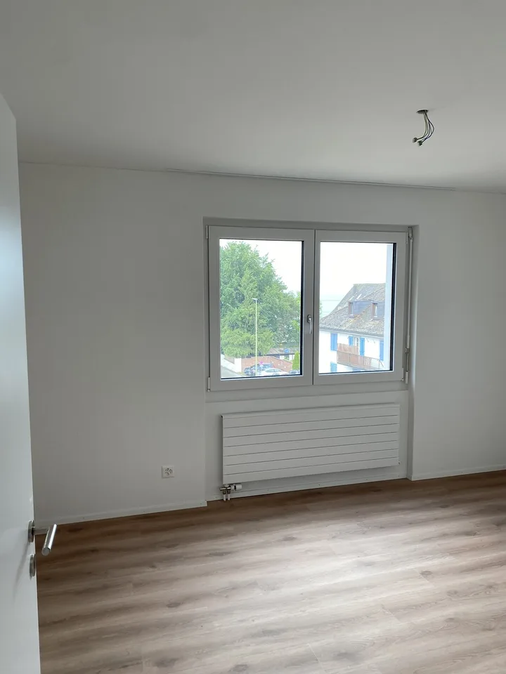 Grosszügige kernsanierte 3.5-Zimmer-Wohnung | 105 m² | 3 Min. zum Bahnhof Wädenswil
