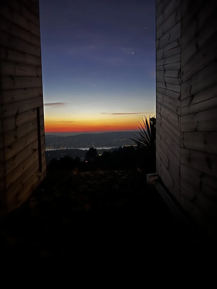 2.5-Zimmer-Tiny-House mit spektakulärer Zürichsee-Aussicht – ca. 20 Min. von Zürich