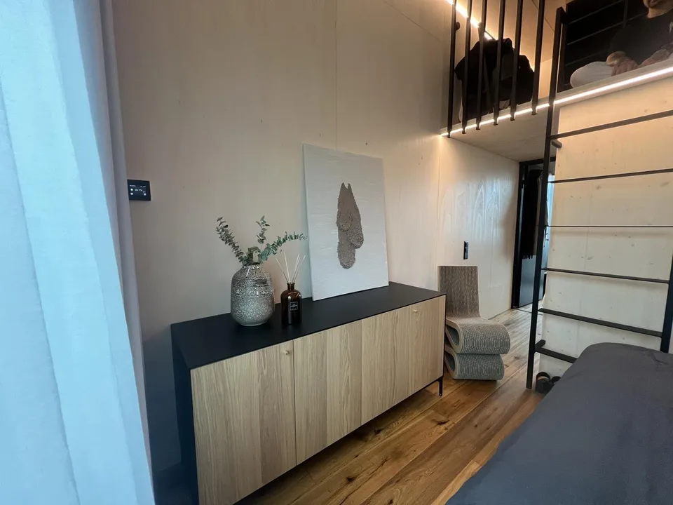 2.5-Zimmer-Tiny-House mit spektakulärer Zürichsee-Aussicht – ca. 20 Min. von Zürich