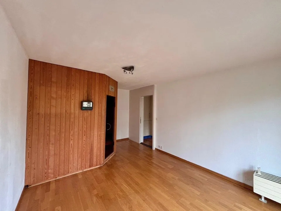 Möblierte 2.5-Zi-Whg mit Sauna in Küssnacht