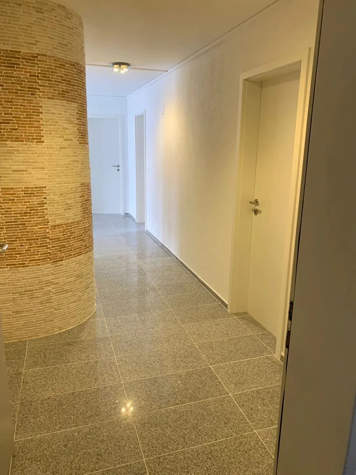 4.5-Zimmer-Wohnung in Wiedlisbach – frisch renoviert, 96 m² und Einstellhalle