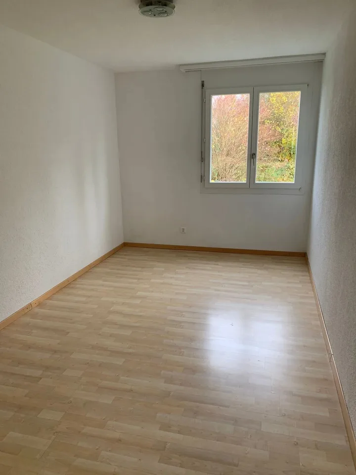 4.5-Zimmer-Wohnung in Wiedlisbach – frisch renoviert, 96 m² und Einstellhalle