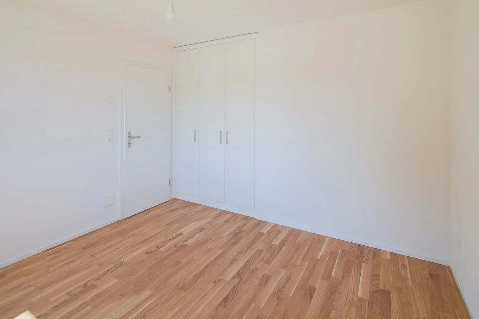 Erstbezug von exklusiver Attika-Wohnung mit XXL-Terrasse und Weitsicht!