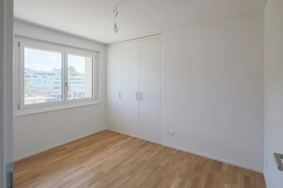 Erstbezug von exklusiver Attika-Wohnung mit XXL-Terrasse und Weitsicht!