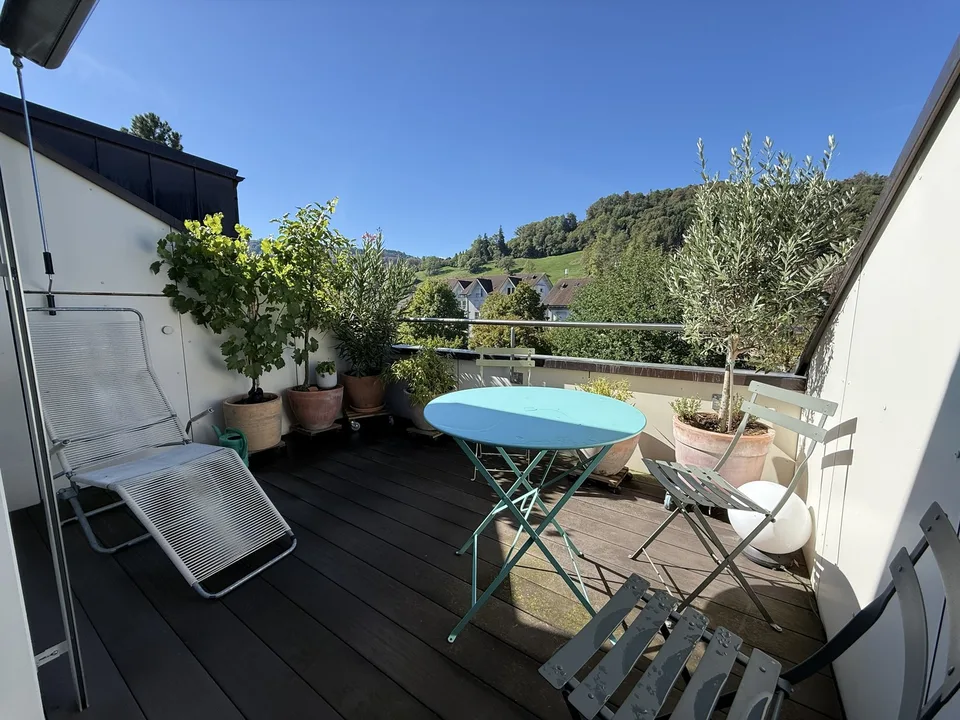 Charmante Dachwohnung in Kehrsatz