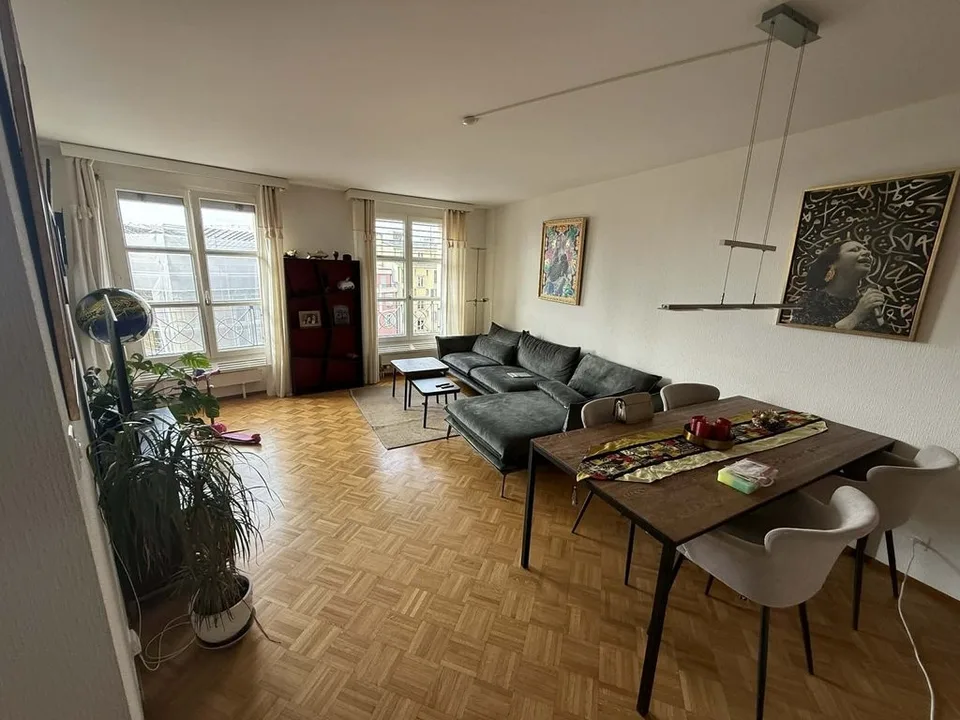 Wohnung mit 3.5 Zimmern im Zentrum von Lausanne
