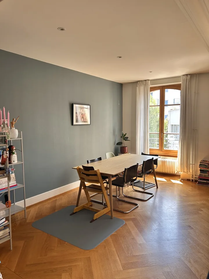 Beautiful and Bright 5-Room Apartment in the Heart of Carouge