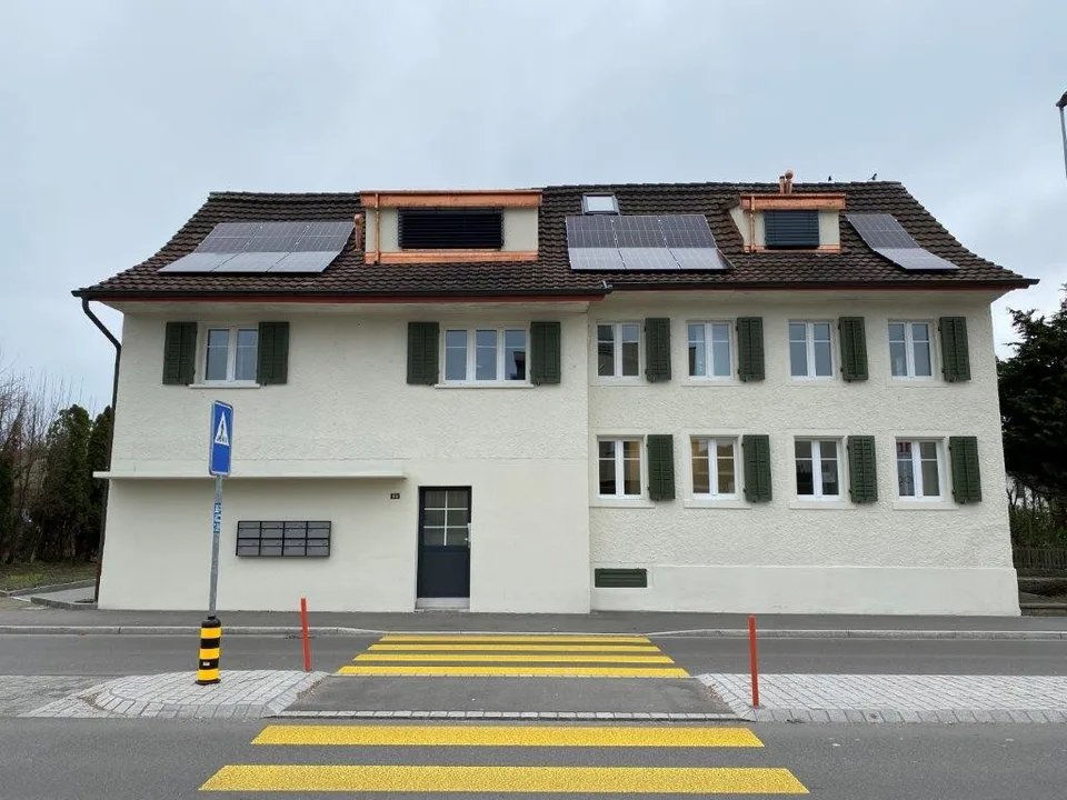 Helle 1-Zimmer-Wohnung mit Balkon in Fehraltorf – foto 2 di 14