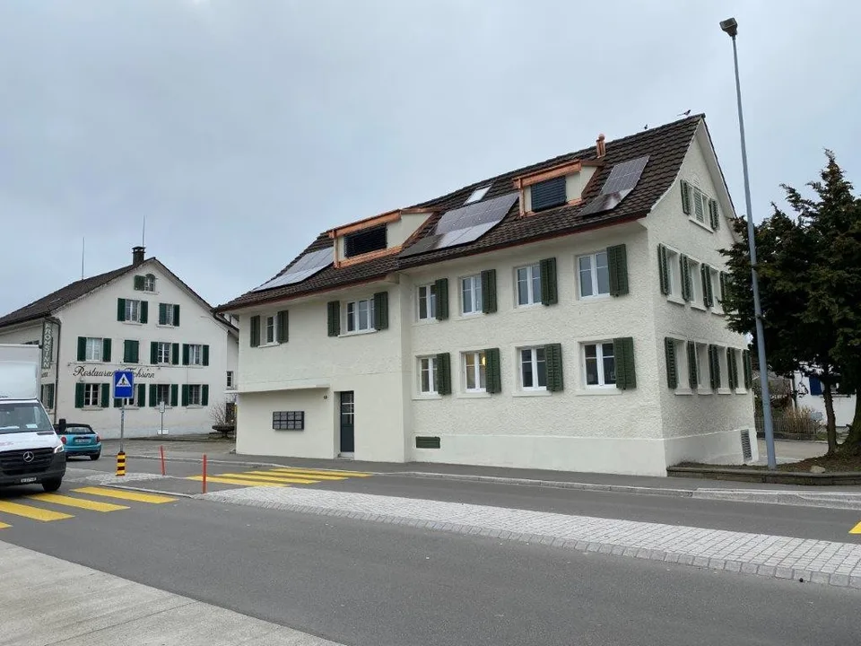 Helle 1-Zimmer-Wohnung mit Balkon in Fehraltorf – foto 3 di 14