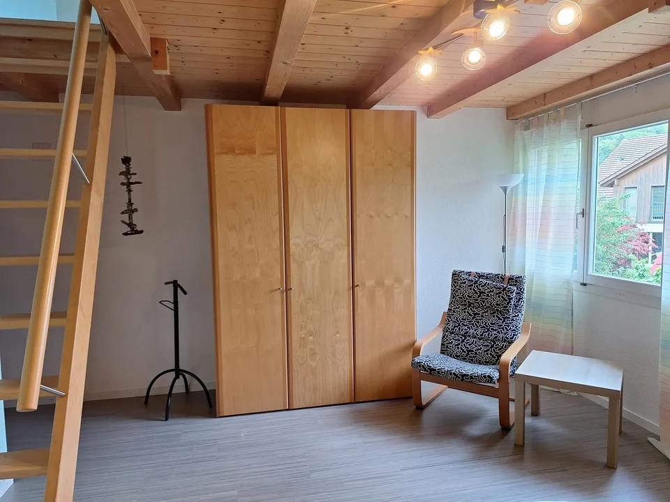 Zimmer mit Galerie und Jungfraublick