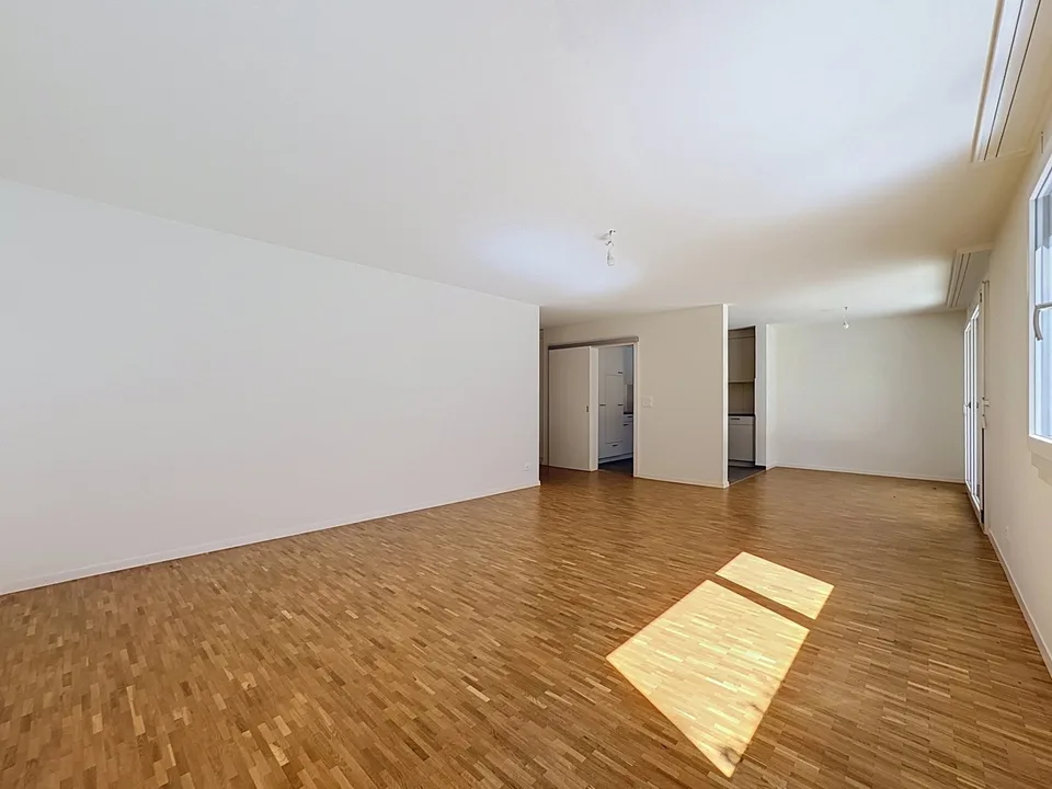 3,5 pièces rénové avec balcon - Schoenberg, Fribourg