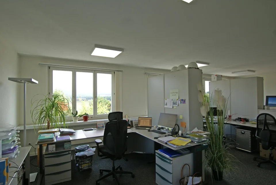 Nachmieter für (möbliertes) Büro gesucht – Foto 2 von 3