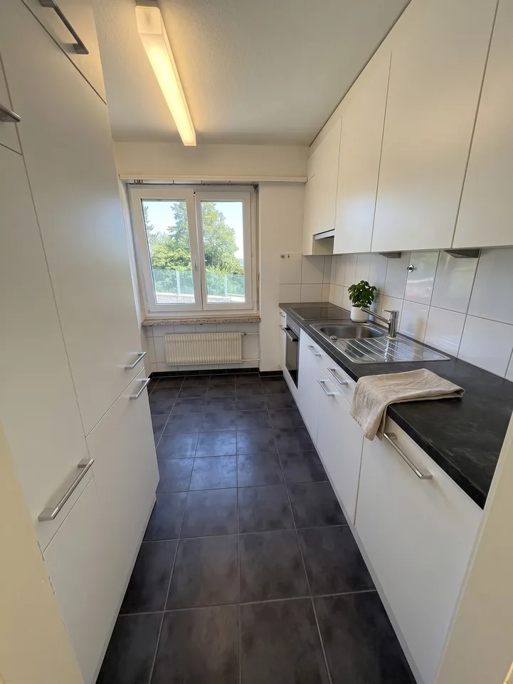 📦 Move-In Ready & Well-Connected — Forch