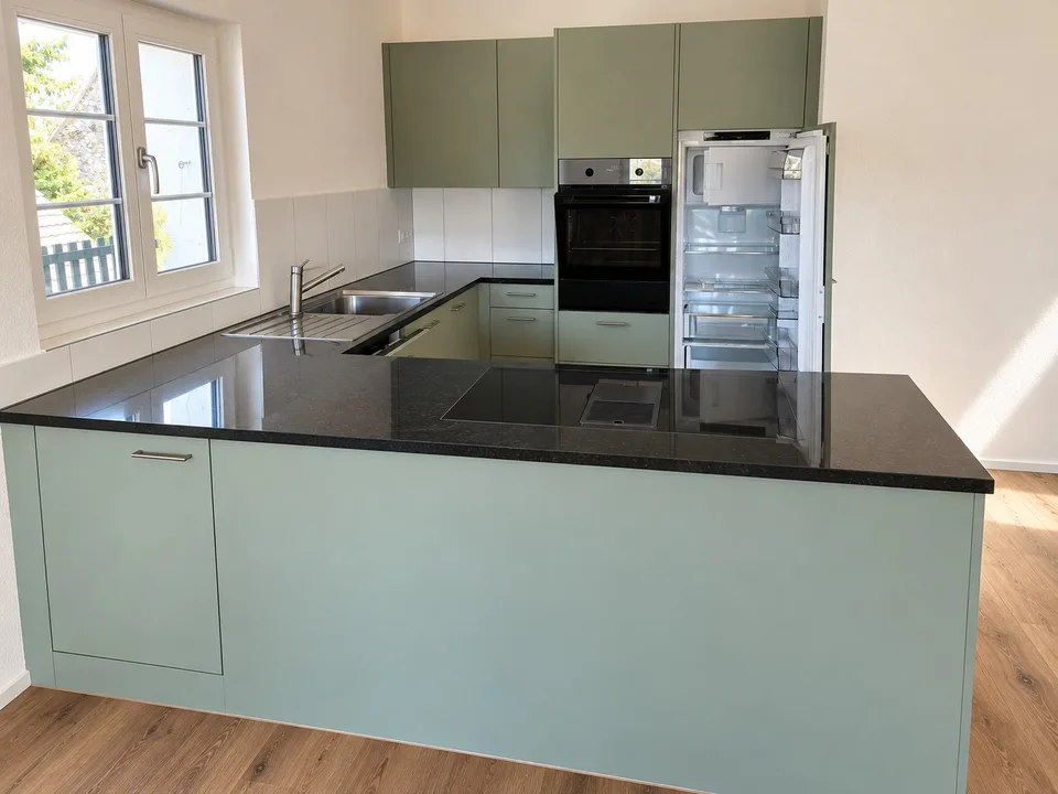 Grosszügige 4.5-Zimmer-Dachwohnung, Erstbezug nach Sanierung, 105 m²