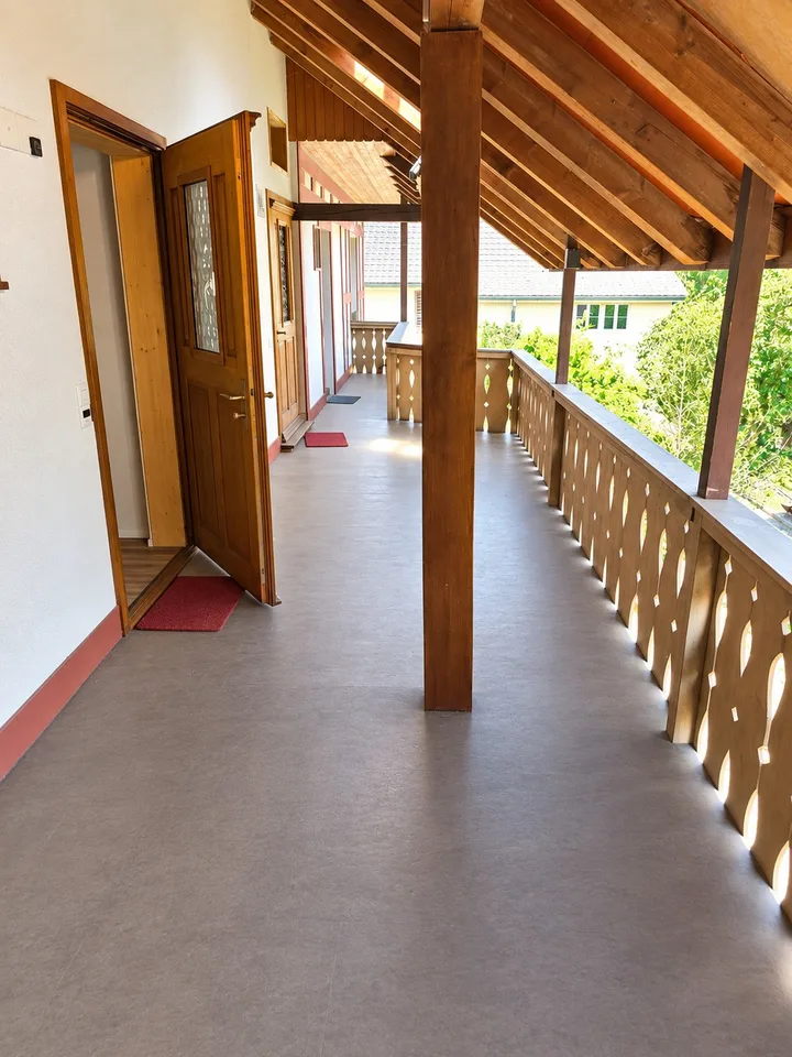 Grosszügige 4.5-Zimmer-Dachwohnung, Erstbezug nach Sanierung, 105 m²