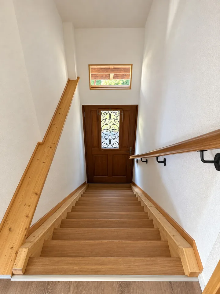 Grosszügige 4.5-Zimmer-Dachwohnung, Erstbezug nach Sanierung, 105 m²