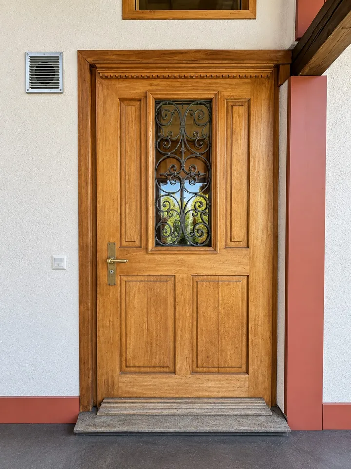 Grosszügige 4.5-Zimmer-Dachwohnung, Erstbezug nach Sanierung, 105 m²
