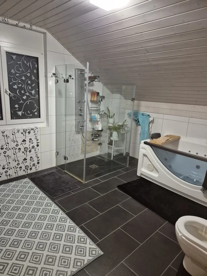 Chambre meublée à louer dans villa – Neyruz (FR) – CHF 700 charges comprises
