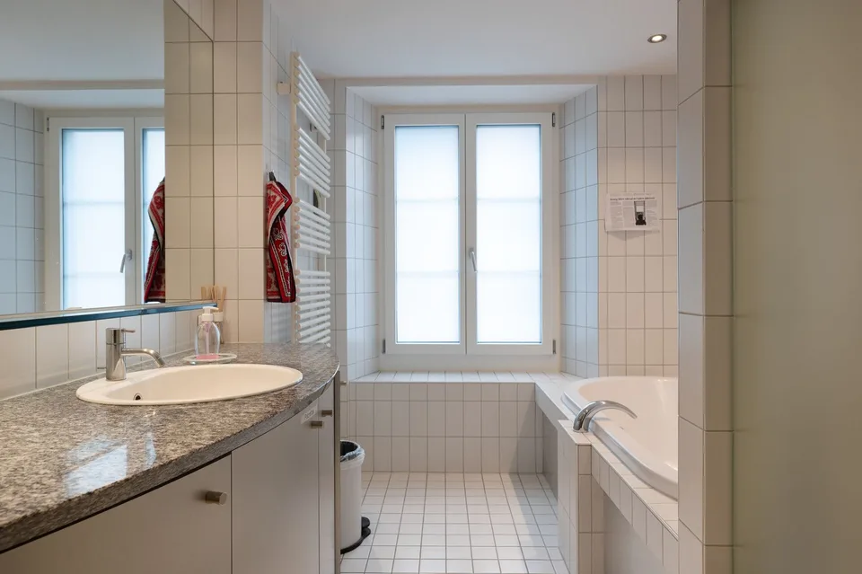 Grosse 6-Zi Wohnung zentral in Glarus