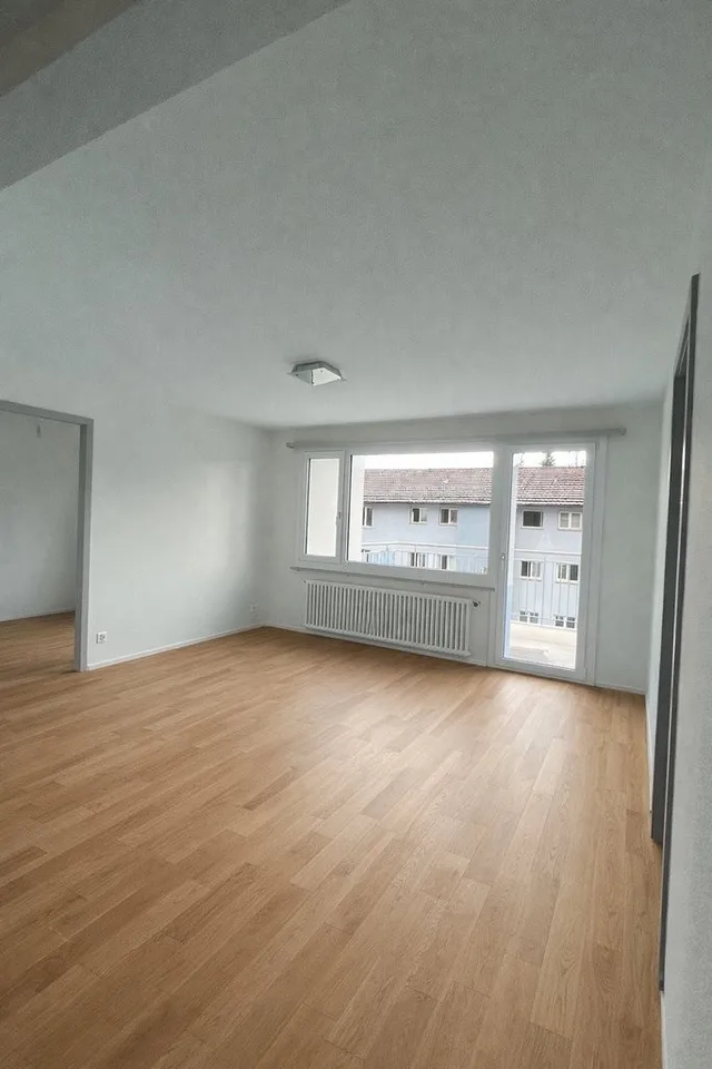 Fraîchement RÉNOVÉ - vivre dans un endroit calme et central à Dietikon! – photo 4 sur 6