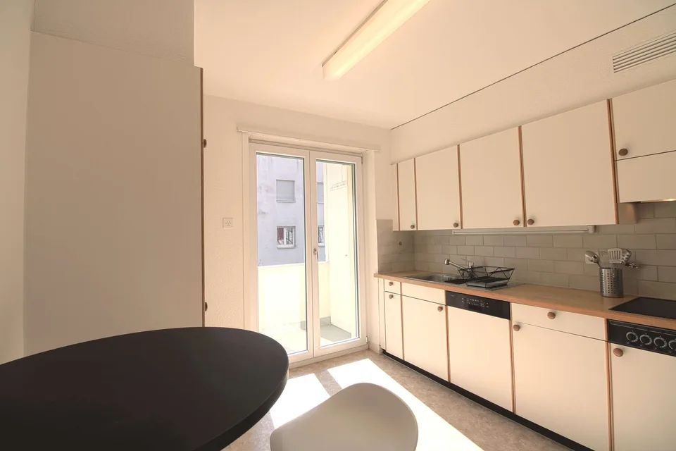 Furnished room in modernised apartment in a top location – Foto 8 von 10