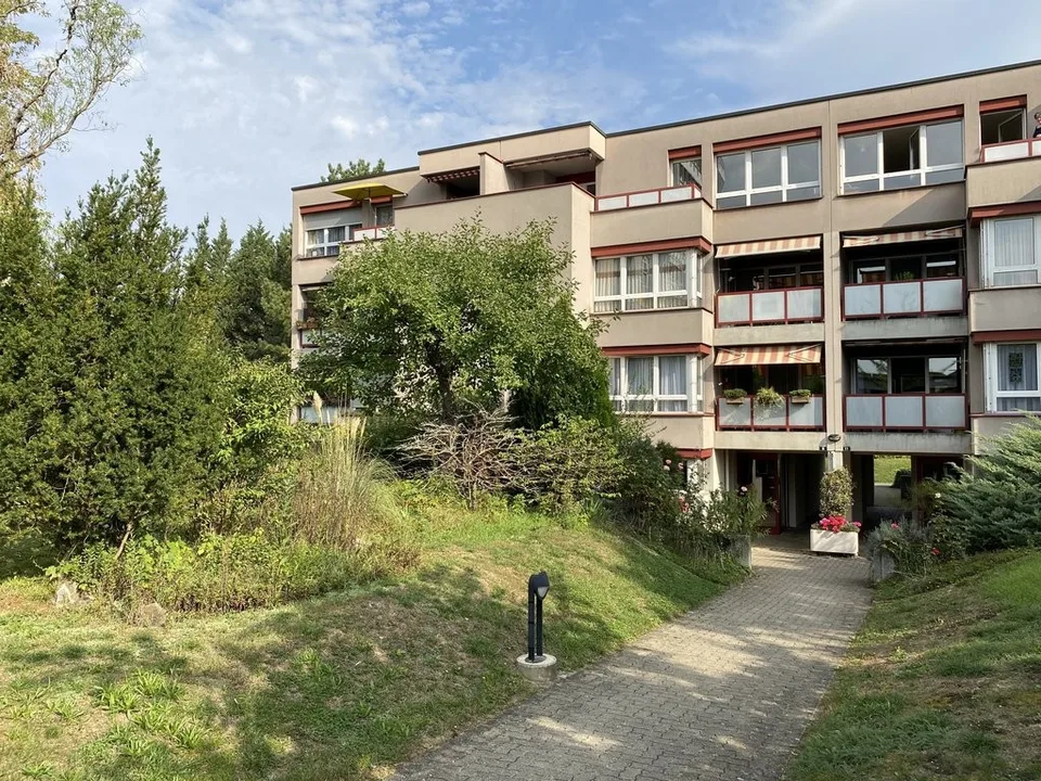 Einstellplatz in Münchenstein – photo 2 of 2
