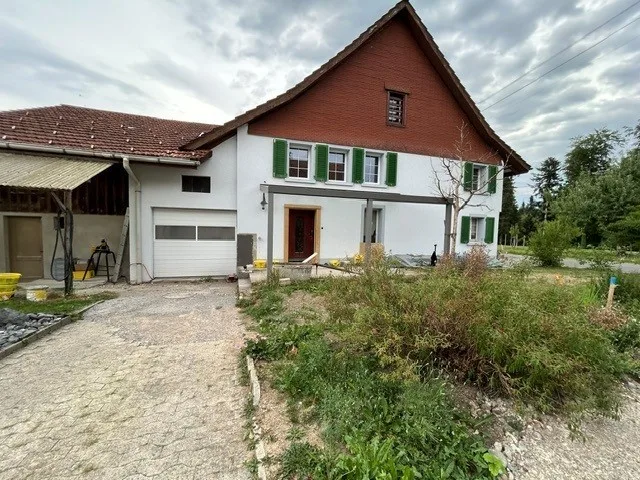 4 Zimmer Hausteil mit grossem Garten