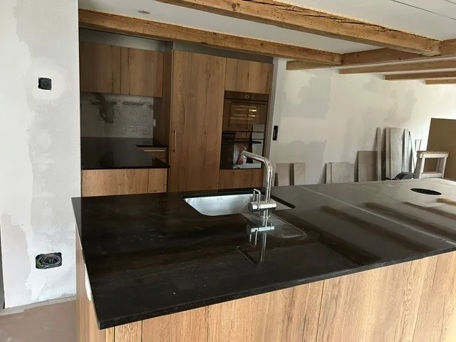 4 Zimmer Hausteil mit grossem Garten