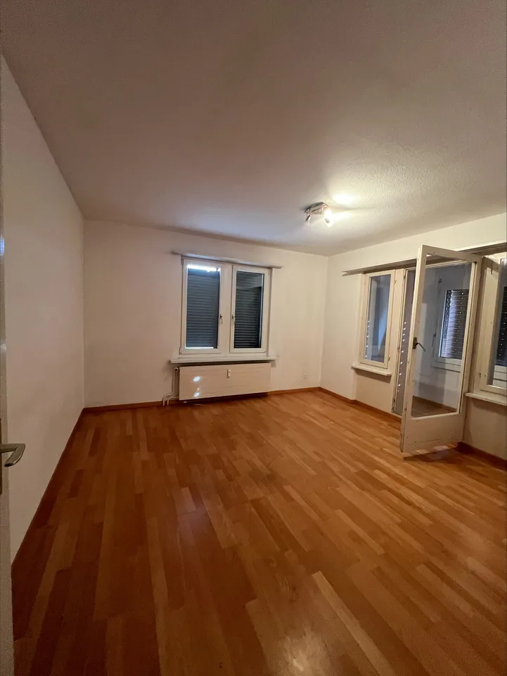 Geräumige 4 Zimmerwohnung zu vermieten