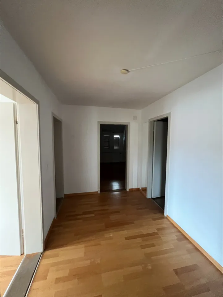 Geräumige 4 Zimmerwohnung zu vermieten