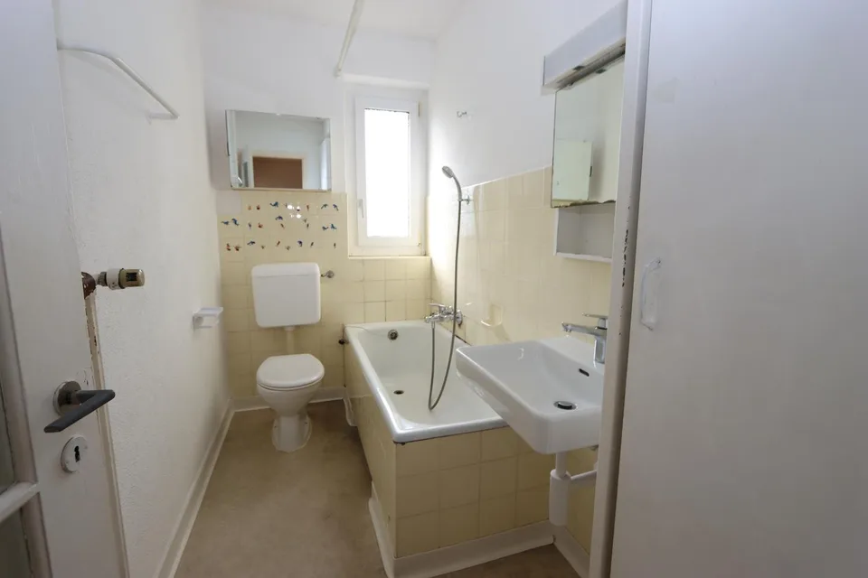 BEFRISTET BIS ZUM 30. SEPT 2027. PRAKTISCHE 3-ZIMMERWOHNUNG IN DÜBENDORF