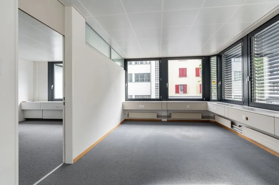 MODERNE BÜRO-/PRAXISFLÄCHEN AN TOP LAGE | FLEXIBEL TEILBAR – foto 4 di 9