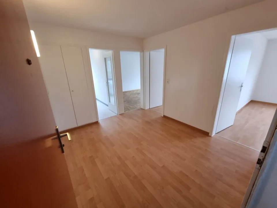 Freundliche 3.5 Zimmerwohnung, sehr zentral und doch ruhig!