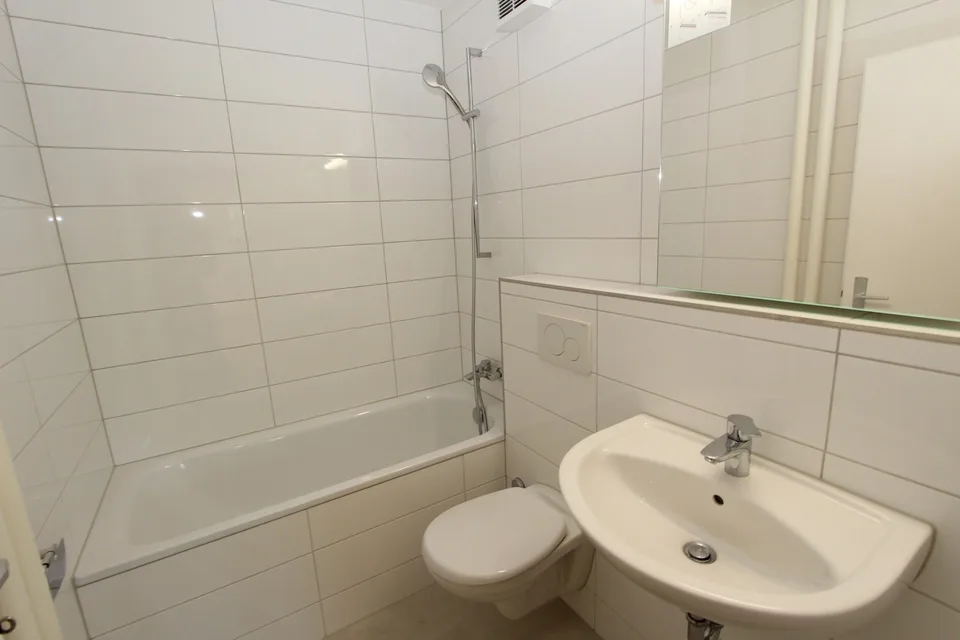 MODERNE 3 -ZIMMERWOHNUNG IN FRENKENDORF – photo 5 of 11