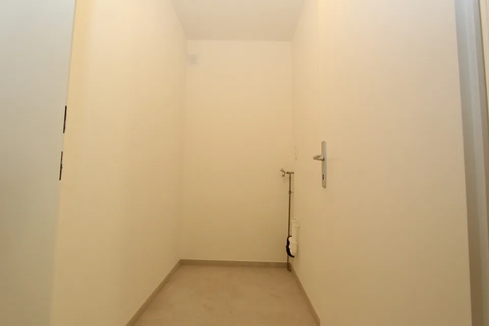 MODERNE 3 -ZIMMERWOHNUNG IN FRENKENDORF – photo 4 of 11