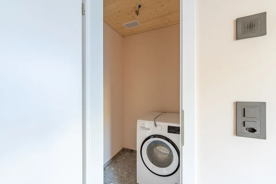 DREI ZWEI EINS - SMARTHOUSE EVA