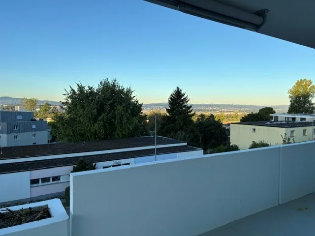 Wunderbare Aussicht über Kloten mit Einfamilienhaus Charakter – Foto 3 von 10