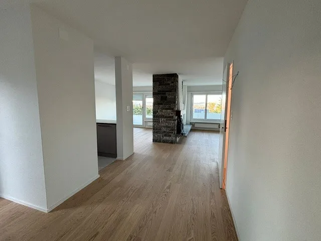 Wunderbare Aussicht über Kloten mit Einfamilienhaus Charakter – Foto 7 von 10