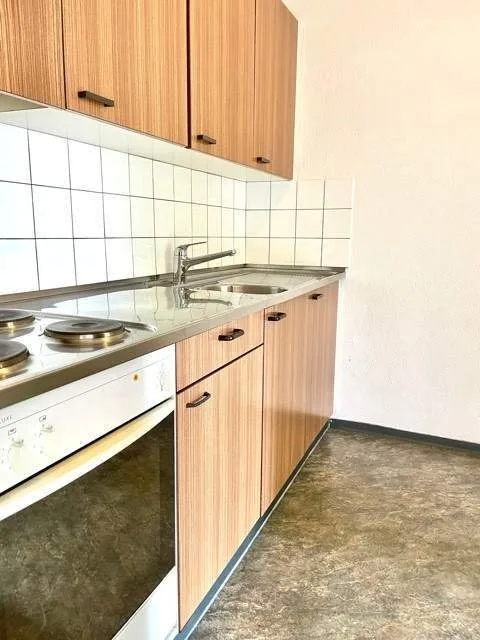 Appartamento luminoso 2.5 locali con molto charme a Stettlen – foto 2 di 8