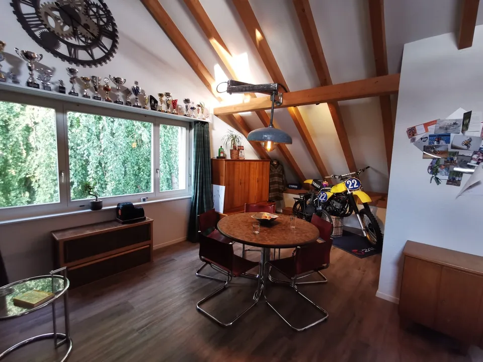 2,5 Zimmer 117 m² Dachgeschoss Wohnung mit Galerie und Wintergarten – foto 4 di 29